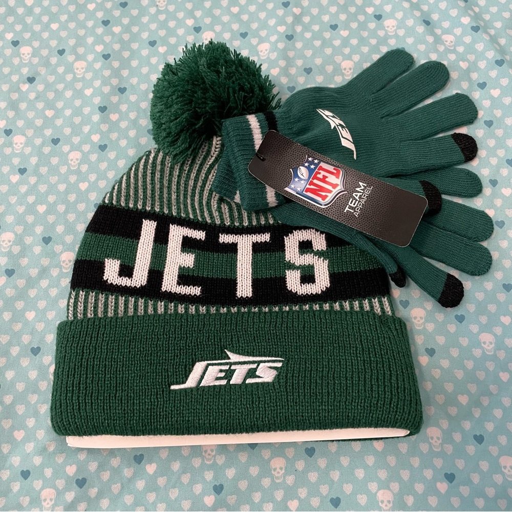 NFL Team Apparel New York Jets Hat & Gloves Set